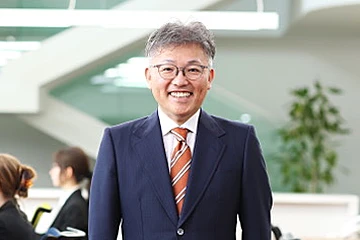 キャンバスゲート株式会社　代表：青木